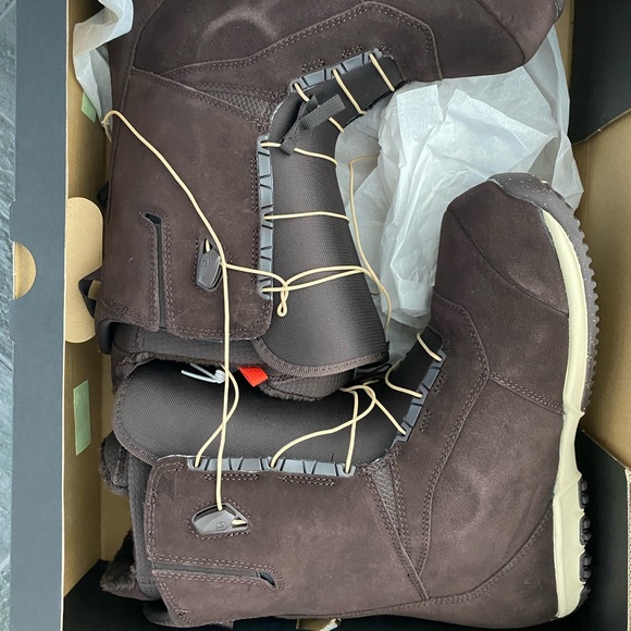 burton ruler leather